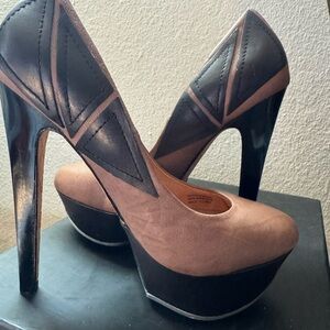 L.A.M.B.Taupe Black Leather DOLORES Platform Heels Pumps size 6